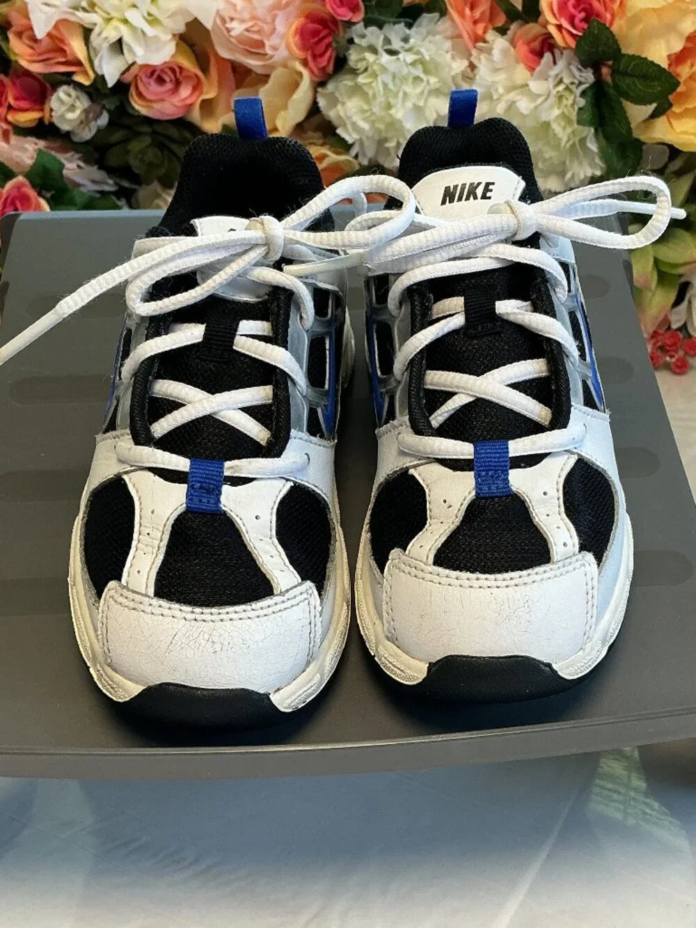 Nike Kids Athletic Sneakers White Black Blue Silver Size 9C